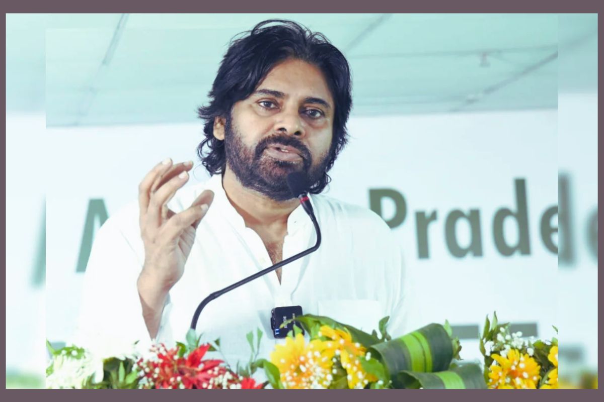 Pawan Kalyan: డిప్యూటీ సీఎం పవన్ కళ్యాణ్ శ్రీకాళహస్తిలో రూ. 10 కోట్లతో నిర్మించిన గిరి ప్రదక్షిణ రోడ్డును ప్రారంభించారు.